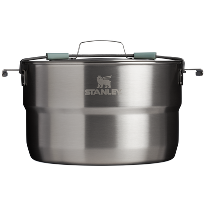 The Wildfare Core Full Serve Cookset